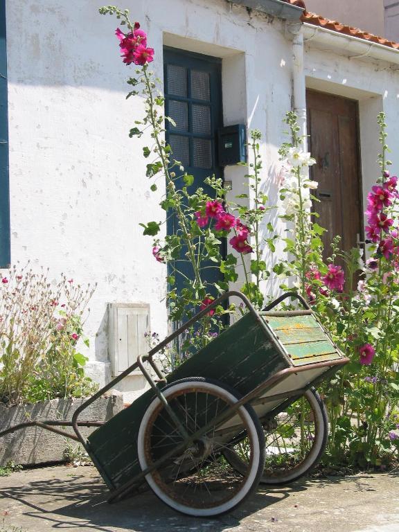 Arc En Ciel Oleron Hotel แซ็ง-โทรจง-เลส์-แบ็งส์ ภายนอก รูปภาพ